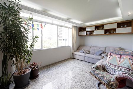 Apartamento à venda com 100m², 2 quartos e 1 vagaSala
