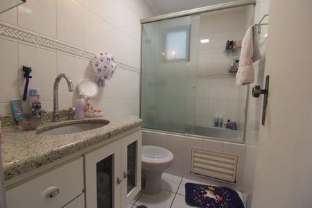 Apartamento à venda com 88m², 3 quartos e 2 vagasBanheiro