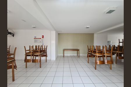 Apartamento à venda com 52m², 2 quartos e 1 vaga Apartamento à venda com 52m², 2 quartos e 1 vagaÁrea comum - Salão de festas