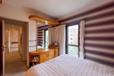 Apartamento à venda com 114m², 3 quartos e 3 vagasQuarto 1