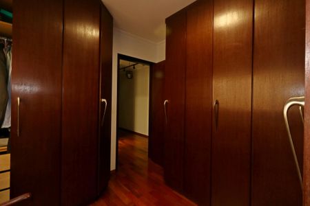 Apartamento à venda com 115m², 2 quartos e 2 vagasCloset da Suíte