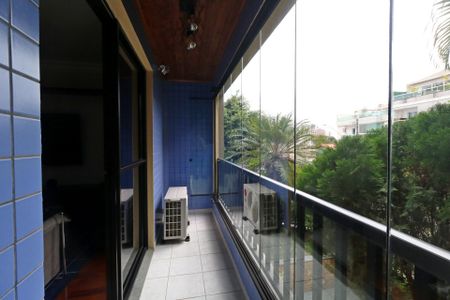 Apartamento à venda com 115m², 2 quartos e 2 vagasVaranda da Sala