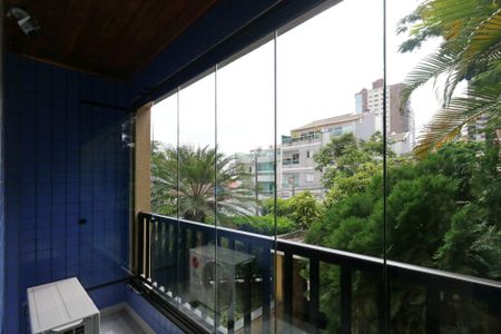 Apartamento à venda com 115m², 2 quartos e 2 vagasVaranda da Sala