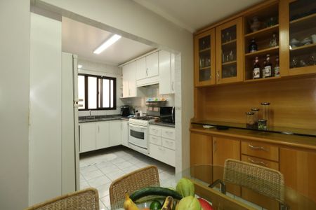 Apartamento à venda com 115m², 2 quartos e 2 vagasCozinha - Copa