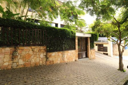 Apartamento à venda com 115m², 2 quartos e 2 vagasFachada