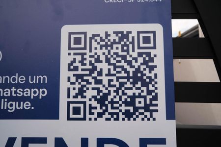 Casa à venda com 108m², 3 quartos e 2 vagasPlaca