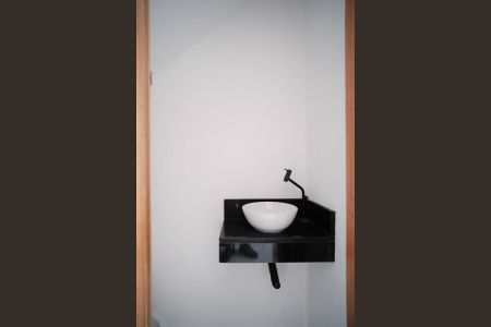 Casa à venda com 108m², 3 quartos e 2 vagasBanheiro Social