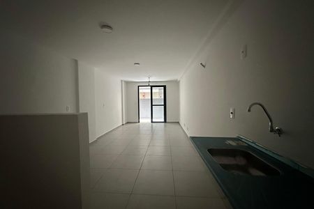 Apartamento à venda com 38m², 1 quarto e sem vagaCozinha e Área de Serviço
