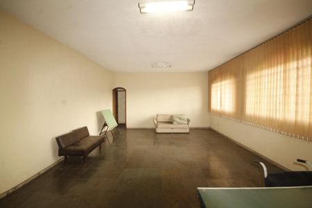 Casa à venda com 390m², 6 quartos e 2 vagasSalão de Festas