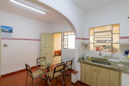 Casa à venda com 221m², 3 quartos e 4 vagasCozinha