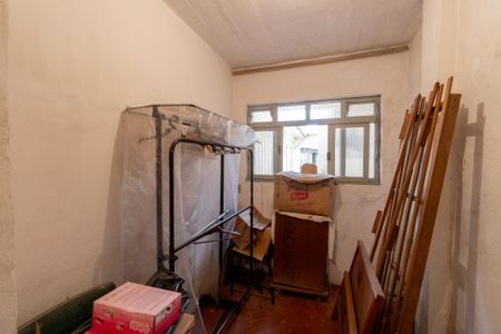 Casa à venda com 221m², 3 quartos e 4 vagasQuarto de Serviço