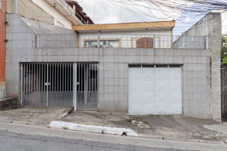 Casa à venda com 221m², 3 quartos e 4 vagasFachada