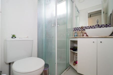 Apartamento à venda com 70m², 3 quartos e 1 vaga Apartamento à venda com 70m², 3 quartos e 1 vagaBanheiro da Suíte