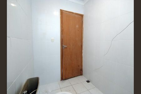 Casa à venda com 446m², 4 quartos e 12 vagas Casa à venda com 446m², 4 quartos e 12 vagasBanheiro de Serviço