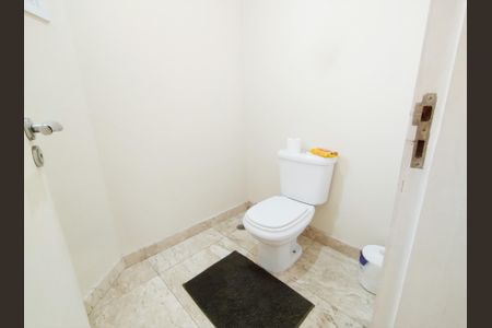 Casa à venda com 446m², 4 quartos e 12 vagas Casa à venda com 446m², 4 quartos e 12 vagasLavabo