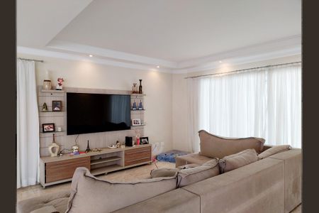 Casa à venda com 446m², 4 quartos e 12 vagas Casa à venda com 446m², 4 quartos e 12 vagasSala