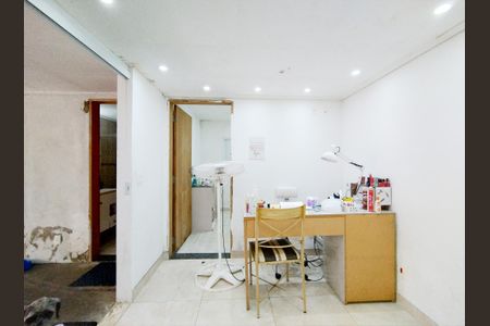 Casa à venda com 446m², 4 quartos e 12 vagas Casa à venda com 446m², 4 quartos e 12 vagasQuarto 7