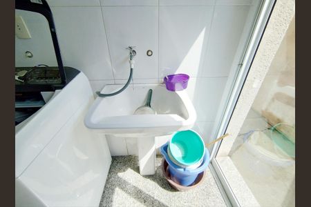 Casa à venda com 446m², 4 quartos e 12 vagas Casa à venda com 446m², 4 quartos e 12 vagasÁrea de Serviço