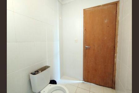 Casa à venda com 446m², 4 quartos e 12 vagas Casa à venda com 446m², 4 quartos e 12 vagasBanheiro de Serviço