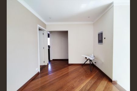 Casa à venda com 446m², 4 quartos e 12 vagas Casa à venda com 446m², 4 quartos e 12 vagasHall