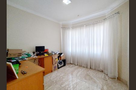 Casa à venda com 446m², 4 quartos e 12 vagas Casa à venda com 446m², 4 quartos e 12 vagasQuarto 5