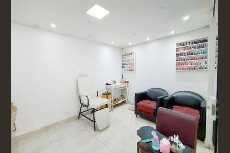 Casa à venda com 446m², 4 quartos e 12 vagas Casa à venda com 446m², 4 quartos e 12 vagasQuarto 7