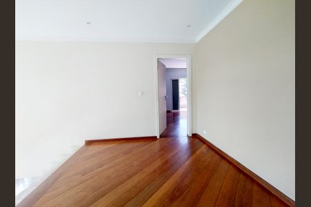 Casa à venda com 446m², 4 quartos e 12 vagas Casa à venda com 446m², 4 quartos e 12 vagasHall