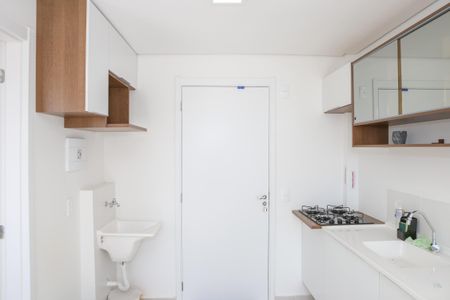 Apartamento à venda com 27m², 1 quarto e sem vaga Apartamento à venda com 27m², 1 quarto e sem vagaCozinha e Área de Serviço