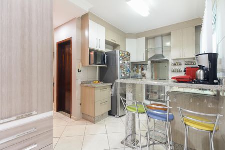 Casa à venda com 160m², 3 quartos e 2 vagas Casa à venda com 160m², 3 quartos e 2 vagasCozinha