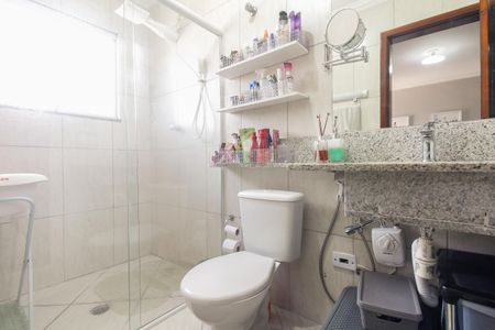 Casa à venda com 160m², 3 quartos e 2 vagas Casa à venda com 160m², 3 quartos e 2 vagasBanheiro Suíte