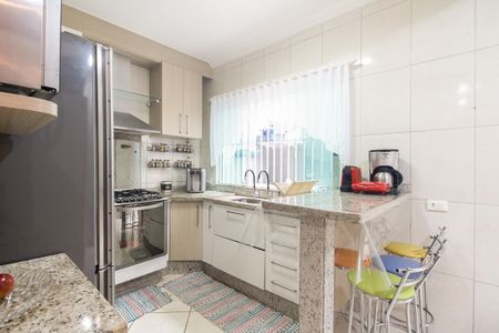 Casa à venda com 160m², 3 quartos e 2 vagas Casa à venda com 160m², 3 quartos e 2 vagasCozinha