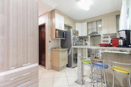 Casa à venda com 160m², 3 quartos e 2 vagas Casa à venda com 160m², 3 quartos e 2 vagasCozinha