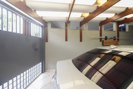 Casa à venda com 160m², 3 quartos e 2 vagas Casa à venda com 160m², 3 quartos e 2 vagasGaragem