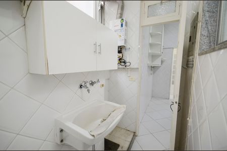 Apartamento à venda com 77m², 2 quartos e 1 vagaÁrea de Serviço