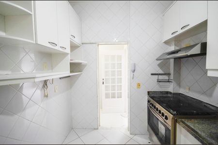 Apartamento à venda com 77m², 2 quartos e 1 vagaCozinha