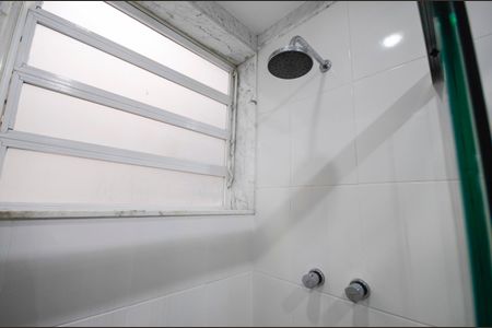 Apartamento à venda com 77m², 2 quartos e 1 vagaBanheiro