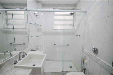 Apartamento à venda com 77m², 2 quartos e 1 vagaBanheiro