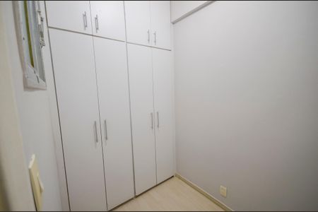 Apartamento à venda com 77m², 2 quartos e 1 vagaQuarto de Serviço