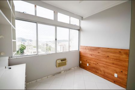 Apartamento à venda com 77m², 2 quartos e 1 vagaQuarto 1