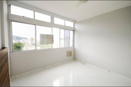 Apartamento à venda com 77m², 2 quartos e 1 vagaQuarto 2
