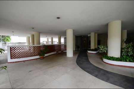 Apartamento à venda com 77m², 2 quartos e 1 vagaHall de entrada