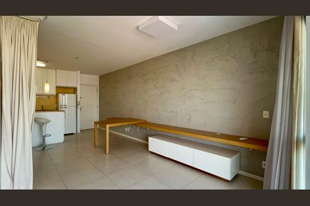 Sala de apartamento para alugar com 1 quarto, 44m² em Vila Madalena, São Paulo