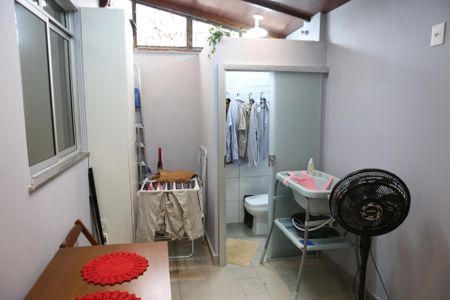 Apartamento à venda com 65m², 3 quartos e 1 vagaÁrea de Serviço