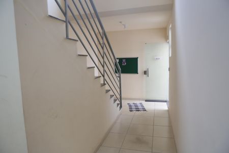 Apartamento à venda com 65m², 3 quartos e 1 vagaEscada