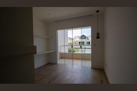 Casa de condomínio à venda com 320m², 4 quartos e 2 vagas Casa de condomínio à venda com 320m², 4 quartos e 2 vagasSuíte 3