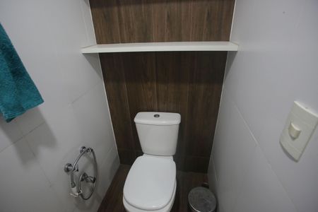 Apartamento à venda com 105m², 3 quartos e 2 vagas Apartamento à venda com 105m², 3 quartos e 2 vagasLavabo