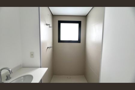 Apartamento para alugar com 195m², 4 quartos e 3 vagas Apartamento para alugar com 195m², 4 quartos e 3 vagasBanheiro da Suíte 1