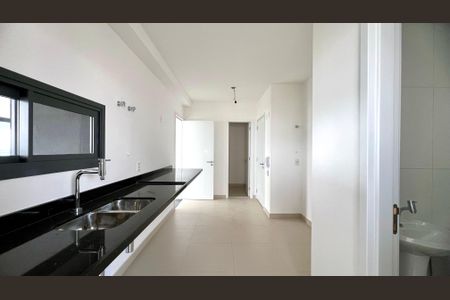 Apartamento para alugar com 195m², 4 quartos e 3 vagas Apartamento para alugar com 195m², 4 quartos e 3 vagasCozinha