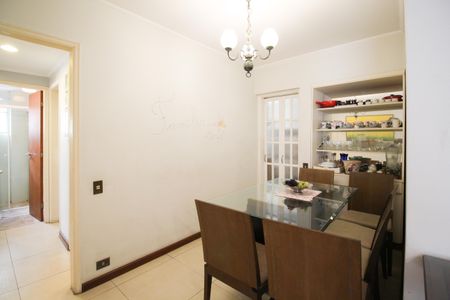 Apartamento à venda com 85m², 3 quartos e 1 vaga Apartamento à venda com 85m², 3 quartos e 1 vagaSala