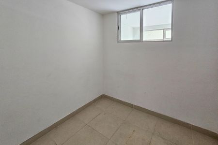 Apartamento para alugar com 161m², 4 quartos e 1 vaga Apartamento para alugar com 161m², 4 quartos e 1 vagaGaragem - Quarto
